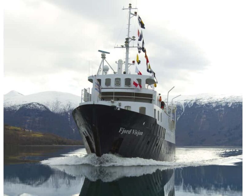 Tromsø: Afternoon Polar Expedition Cruise to Deep Fjords - Tromsø: Afternoon Polar Expedition Cruise to Deep Fjords — A Practical Guide