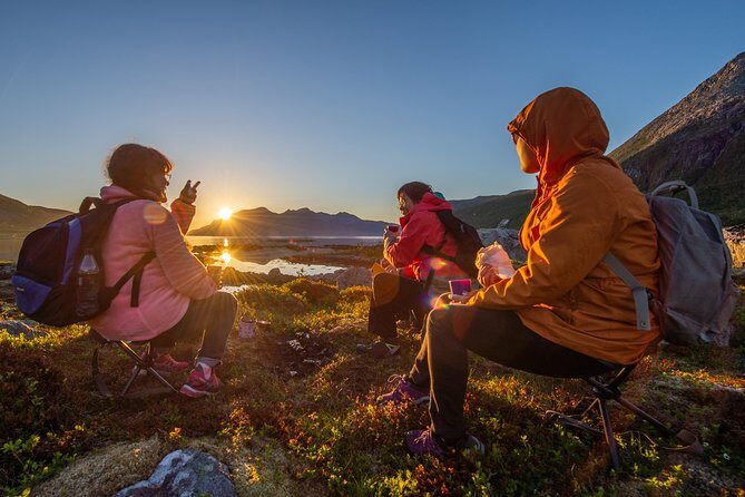 Tromsø: Midnight Sun Hike with Wandering Owl - FAQs