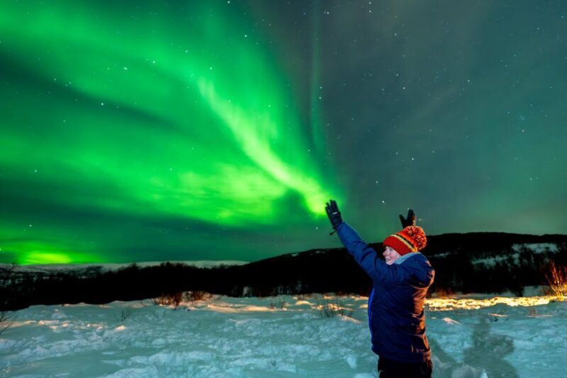 Tromsø: Northern Lights by Minibus with Photos & bodysuits - Tromsø: Northern Lights by Minibus with Photos & Bodysuits — A Clear-Cut Guide