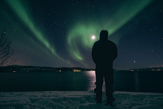 Tromsø Norway - Small Group Aurora Hunt Tour with a local guide - Key Points