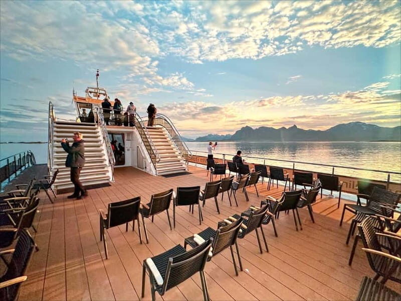 Tromsø: Summer Arctic Light Cruise with a Guide - Key Points