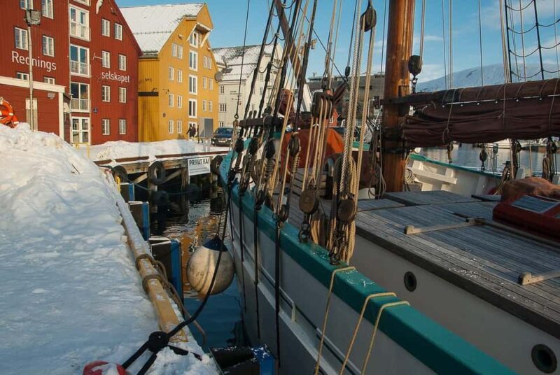 Tromsø: Walking Tour with Museum Visit - Key Points