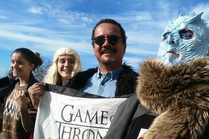 TRON OF THRONES GUIDED VISIT! We are not encyclopedias with legs! - A Closer Look at the Trujillo Thrones Tour