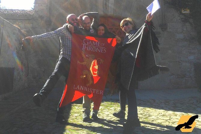 TRON OF THRONES GUIDED VISIT! We are not encyclopedias with legs! - The Artistic and Cultural Touches
