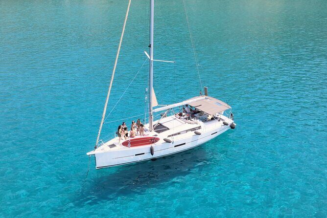 Tropea, Exclusive tour 15-meter Sailing Boat - 4h with Aperitif - The Food & Drinks: A Local Aperitif