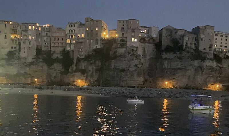 Tropea: Sunset Boat Tour to Capo Vaticano with Aperitif - The Roman Heritage at Formicoli