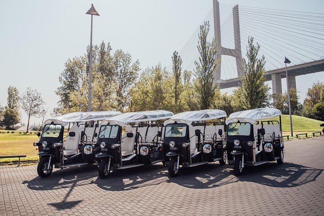 True 4Hour Private Tuk Tuk Tour: Discover Lisbon with a Local! - A Thorough Look at the Tour Experience