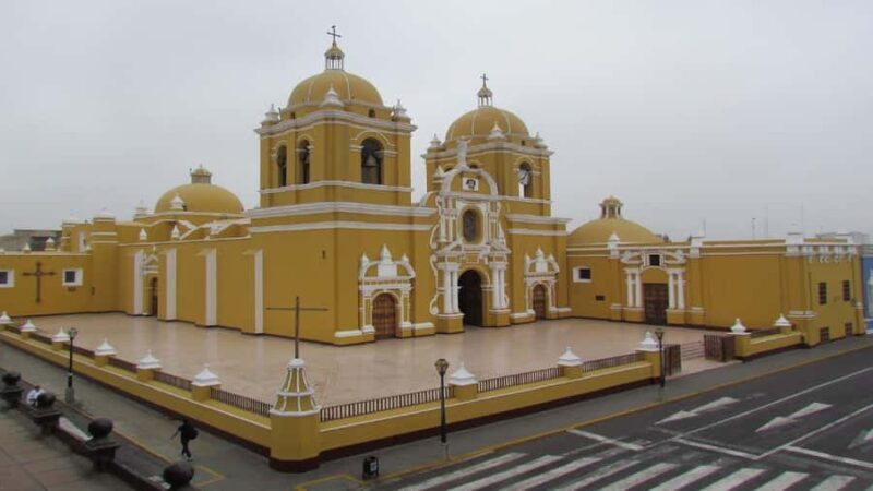 Trujillo: City tour and Archaeological Museum - Key Points