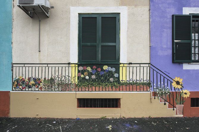 Trullo Photo Tour: popular art and poetry on the walls of a neighborhood - Who Will Appreciate This Tour?