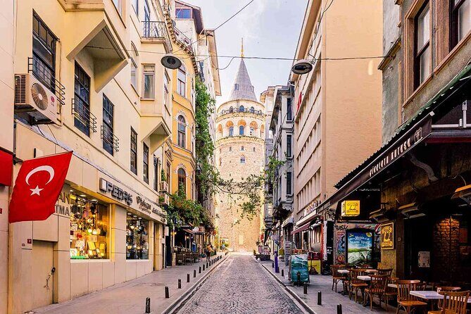 Trusted Istanbul Airport Transfer to city center - The Sum Up