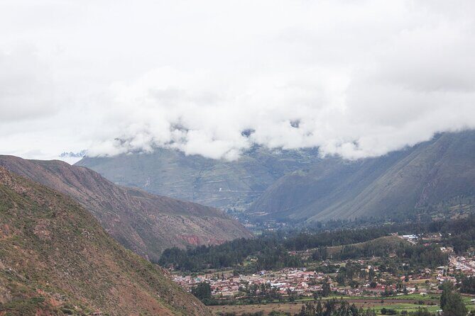 Try Gourmet Peruvian cuisine with a Local in the Sacred Valley of Urubamba - Authenticity and Cultural Connection
