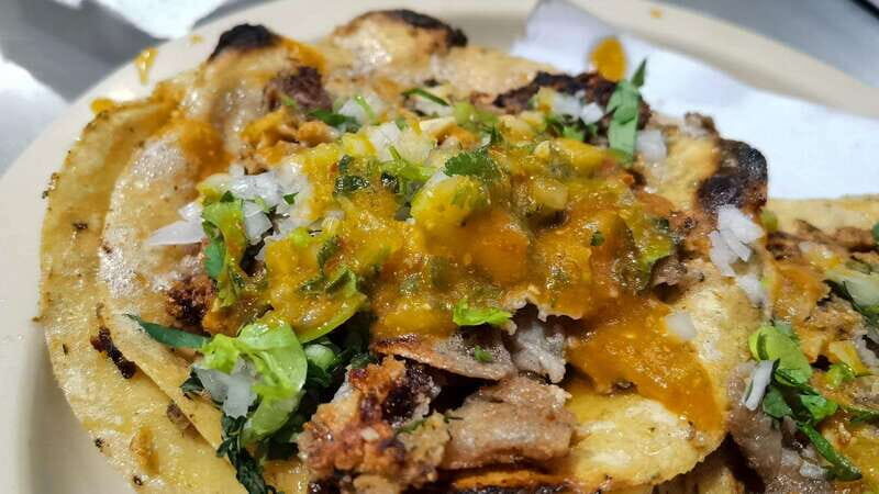 Try real tacos in the city center! - Tasting traditional tacos: three stops, three styles