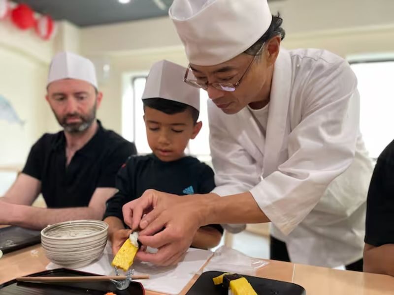 Tsukiji Fish Market Guided Tour & Sushi Making with Pro Chef - What makes this Tsukiji tour worth considering