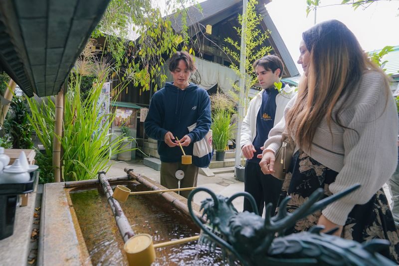 Tsukiji Fish Market Tour: Behind the Scenes & 10 Seafood Tastings - Is $92.29 good value for a few hours?