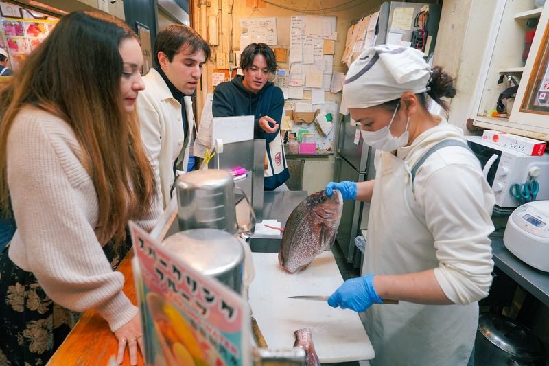 Tsukiji Fish Market Tour: Behind the Scenes & 10 Seafood Tastings - Who should book this Tsukiji walk?