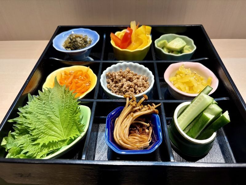 Tsukiji Temaki Sushi Cooking Class: Fresh Seafood & Vegan Options - Choosing seafood, vegetables, or the vegan set