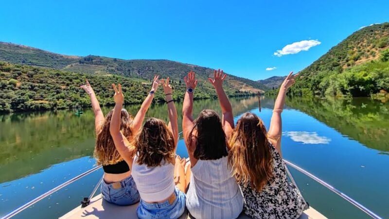 TUA, Ansiães: Boat Trip (Tua - Pinhão) + Lunch (Calça Curta) - Key Points