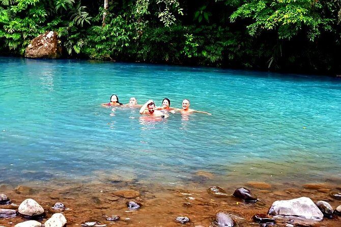 Tubing in Rio Celeste: A Perfect Blend of Nature and Adventure - What to Expect on the Rio Celeste Tubing Tour
