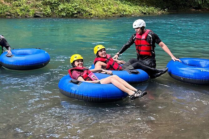 Tubing in Rio Celeste: floating aventure in nature - The value of this tubing tour