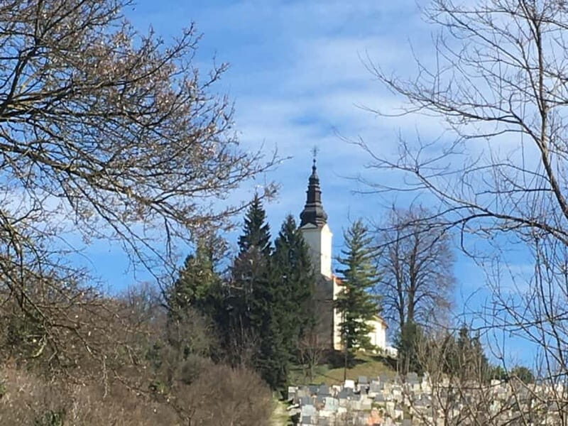 Tuheljske Toplice: Do Spomenika hrvatskoj majci pjeaenjem - The Sum Up