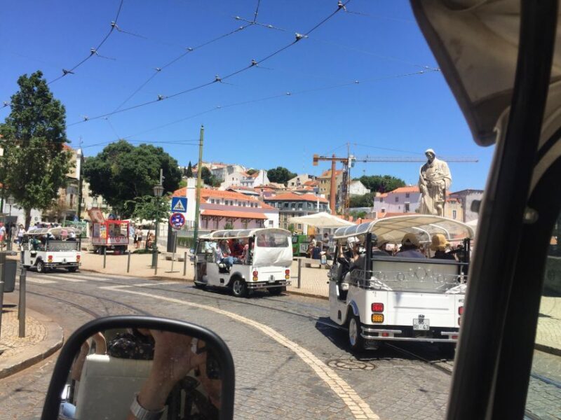 Tuk Tuk Half Day Tour in Lisbon with food and drinks - Key Points