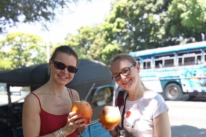 Tuk Tuk Private Tour Exploring Sri Lanka Capital of Colombo - Key Points