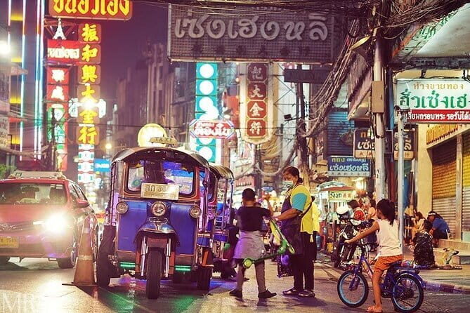 Tuk-Tuk Tour Bangkok By Night With Chinatown Street - Key Points