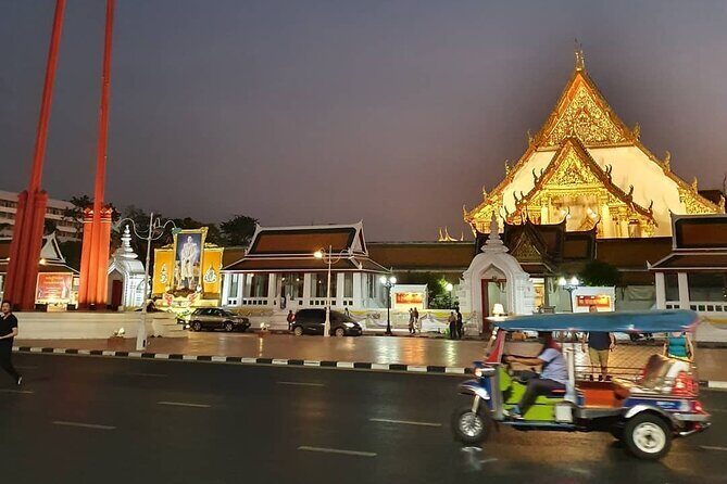 Tuk Tuk Tour Bangkok by Nighttime Sightseeing - A Detailed Look at the Tour Experience