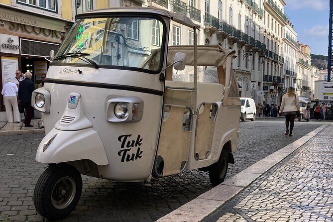Tuktuk adventure through Lisbon - FAQ