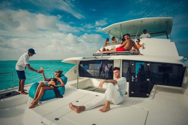Tulum Bliss: Exclusive Luxe Yacht Experience - An In-Depth Look at the Tulum Bliss Yacht Experience