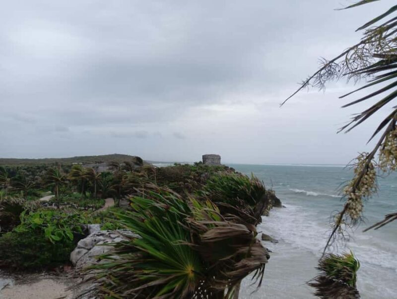 Tulum: Get a private guide to show you the Mayan Ruins - Key Points