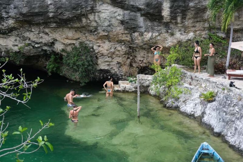 Tulum: Zenote Siente with Gastronomic Package & Transfers - Exploring the Zenote Siente Experience