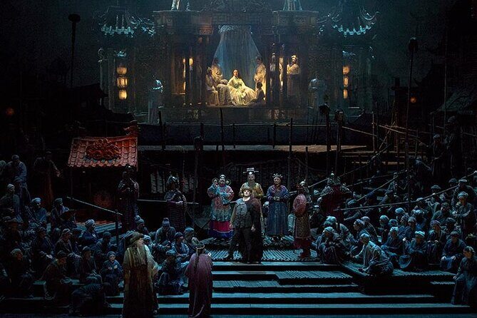 Turandot at The Metropolitan Opera House Ticket - The Venue & Overall Atmosphere
