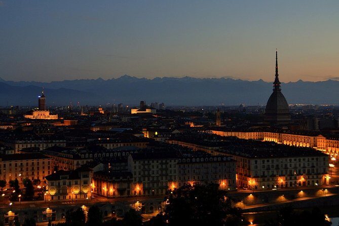 Turin by night 2-hour monolingual walking experience - A Nighttime Stroll Through Turin: A Guided 2-Hour Walking Tour