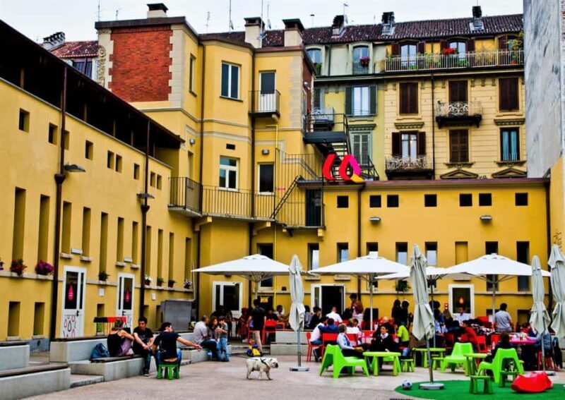 Turin Guided Bar Crawl in the Old Town - A Detailed Look at the Turin Guided Bar Crawl