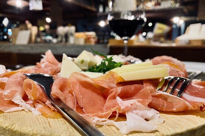 Turin: Sunset Food & Drinks Tour by Do Eat Better - Who Should Book This Tour?