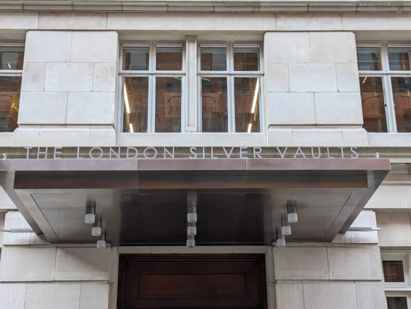 Turmoil, Templars, Oliver Twist: London's Squalor & Splendor - Who Will Love This Tour?