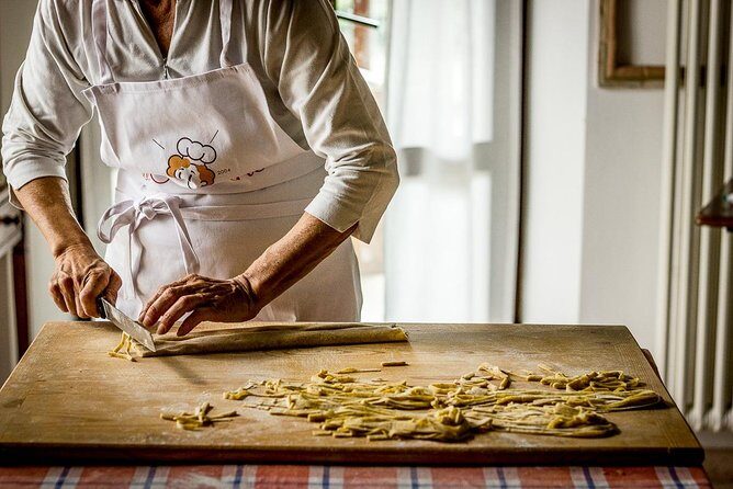 Tuscan Pasta & Wine Experience in San Gimignano: Cook & Taste - A Closer Look at the San Gimignano Pasta & Wine Experience
