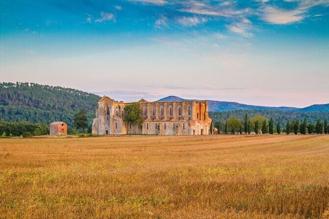 Tuscany's hidden gems: San Gimignano, Volterra, St Galgano Abbey - Key Points