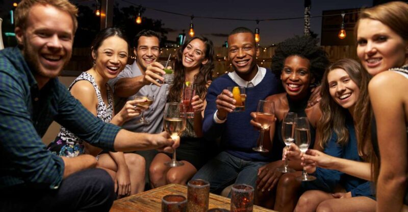 Twilight Athens Tour inc. rooftops, tastings & 3 drinks - Exploring Athens after Sunset: An In-Depth Look at the Twilight Tour
