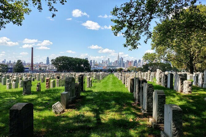 Twilight Tour: Death in New York (Lower Manhattan) - A Deep and Thoughtful Exploration of Manhattan’s Dark Side
