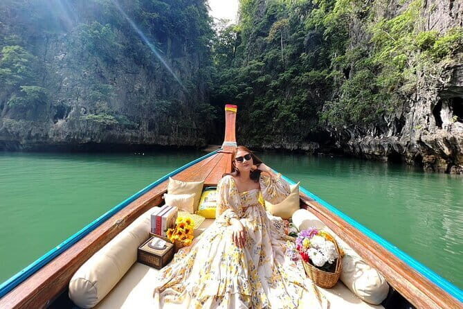 Twiligth Sea Canoe and Bioluminescent Plankton - FAQ