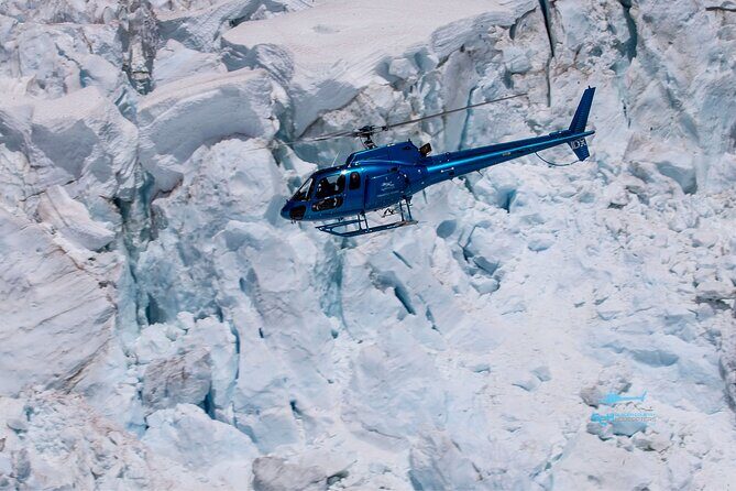 Twin Glacier Overflight - Exciting Glimpse into the Twin Glacier Overflight