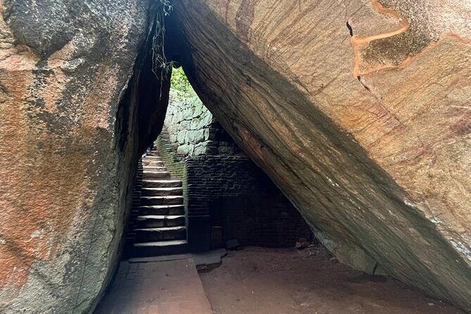 Two Days Cultural Tour Sigiriya Dambulla and Kandy - FAQ