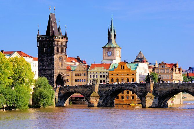 Two-Hour Morning Walking Tour of Prague Castle - Key Points