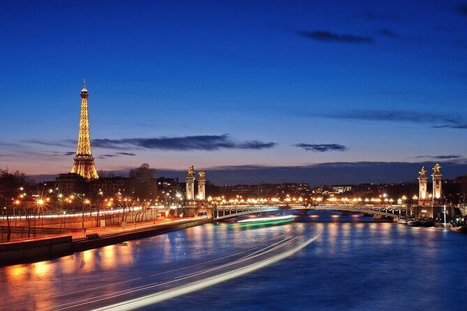 Two-hour Paris Tour including short walk and one hour Seine Cruise - Authenticity & Value