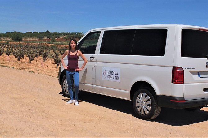 Two wineries tour with wine tasting - Exploring the Utiel-Requena Region: What to Expect