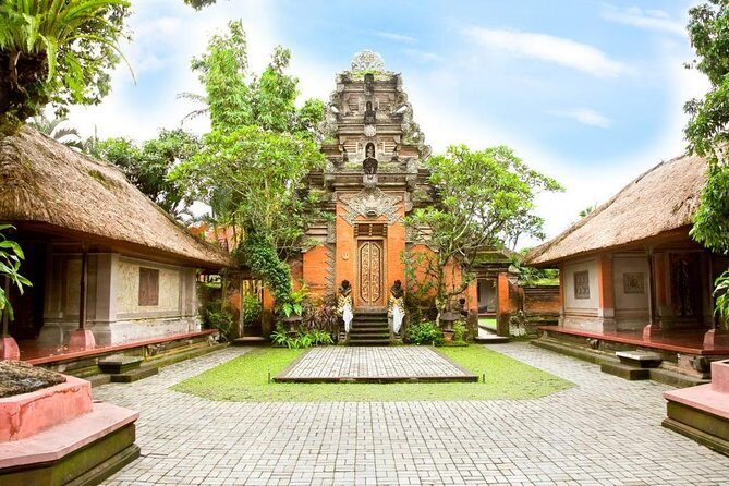 Ubud City Tour II: Monkey Forest, Palace, Art Market, and Rice Terrace - Exploring Ubud with the Monkey Forest, Palace, Art Market, and Rice Terrace