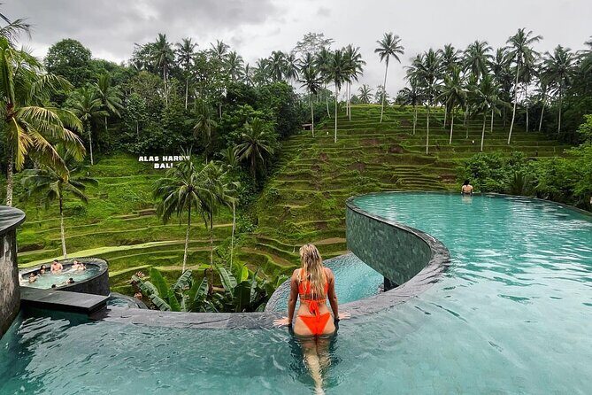 Ubud: Exclusive Romantic Photo Cruise with Gourmet Delights - Who Should Consider This Tour?