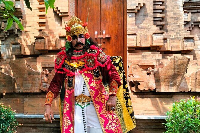 Ubud Secret Temple Swing And Waterfall Private Guided Tour - Explore the Heart of Bali: Ubud Secret Temple Swing and Waterfall Tour